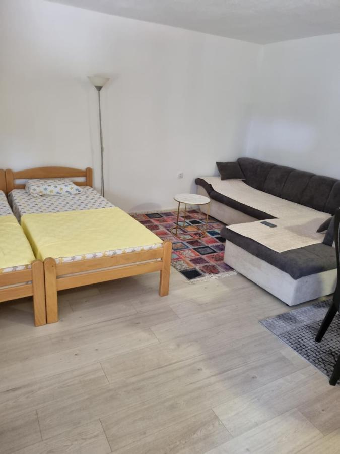 Apartments Maria Ivanica Buitenkant foto